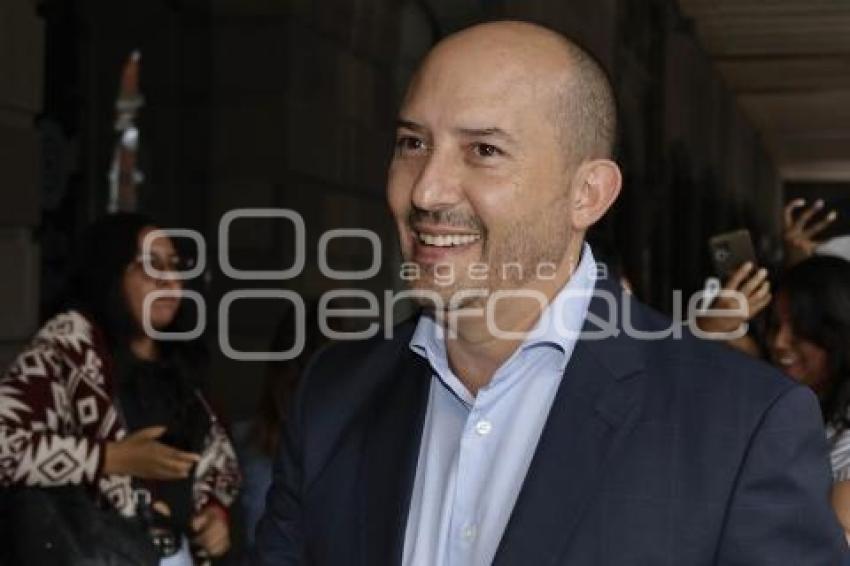 HÉCTOR GONZÁLEZ
