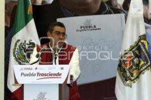 GOBIERNO ESTATAL . ENTREGA DE TÍTULOS