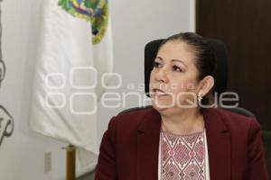 LAURA ARTEMISA GARCÍA