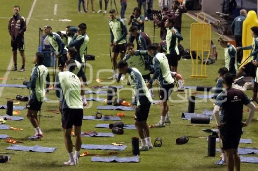 FÚTBOL . SELECCIÓN NACIONAL