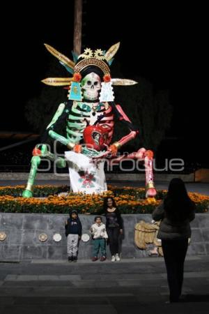 ATLIXCO . CATRINAS MONUMENTALES