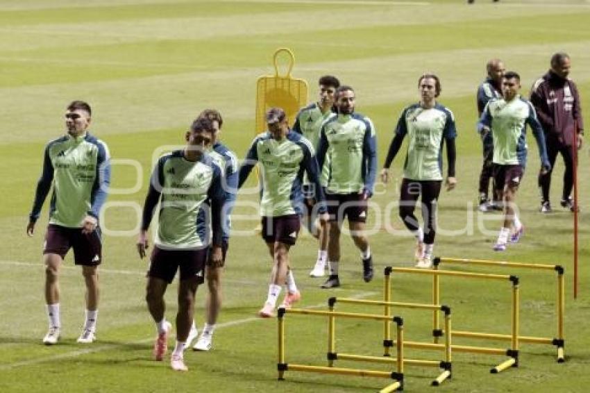 FÚTBOL . SELECCIÓN NACIONAL