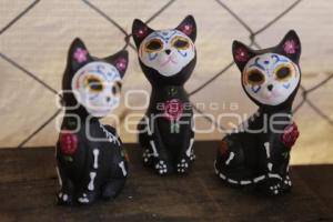 HALLOWEEN . FIGURAS DE YESO