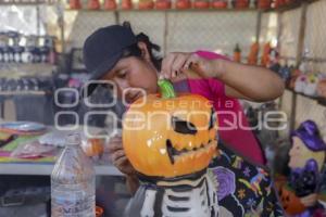 HALLOWEEN . FIGURAS DE YESO