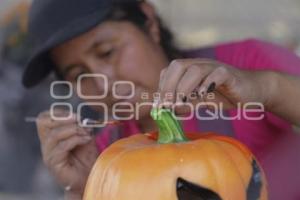 HALLOWEEN . FIGURAS DE YESO