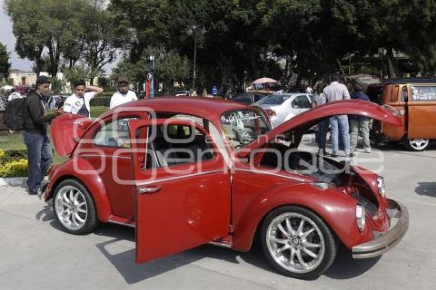 EXPOSICIÓN AUTOS . CRAZY VOLKS