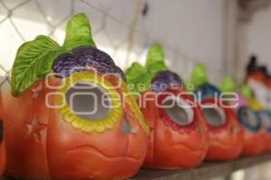 HALLOWEEN . FIGURAS DE YESO