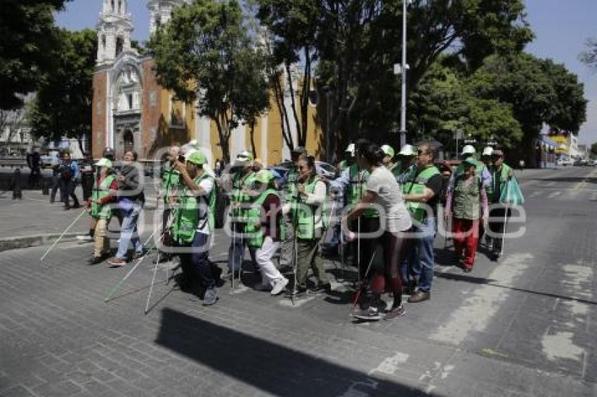 MANIFESTACIÓN . INVIDENTES