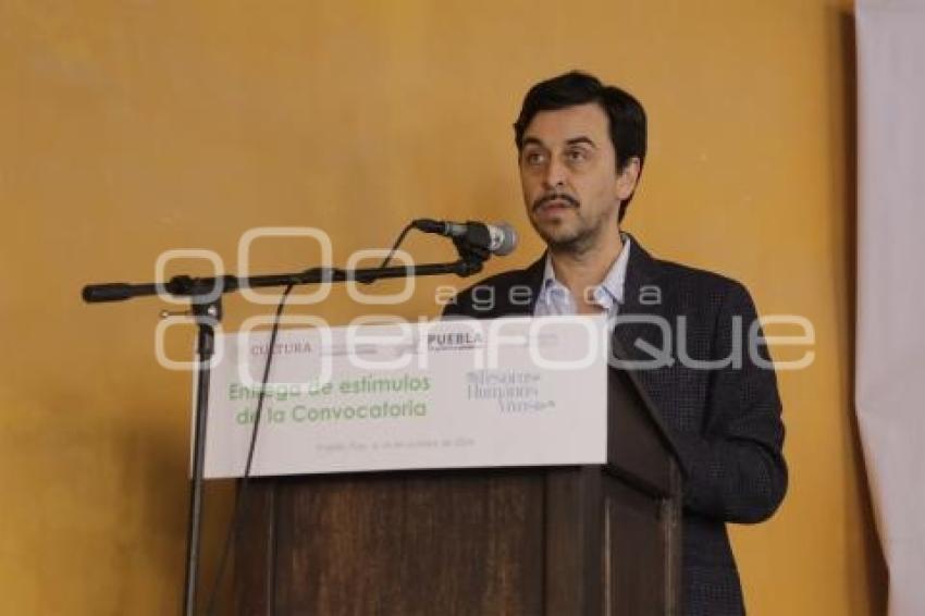 RAFAEL NAVARRO