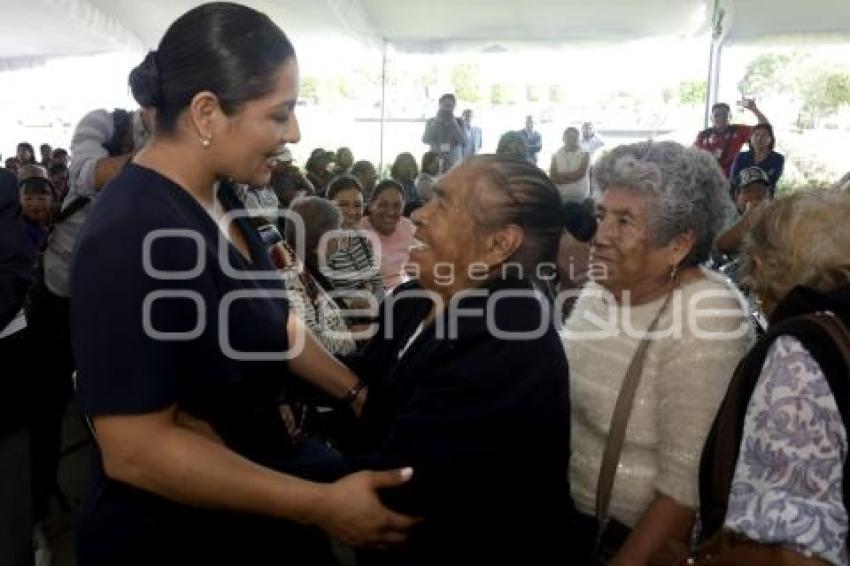 TOMA DE PROTESTA . GUADALUPE CUAUTLE