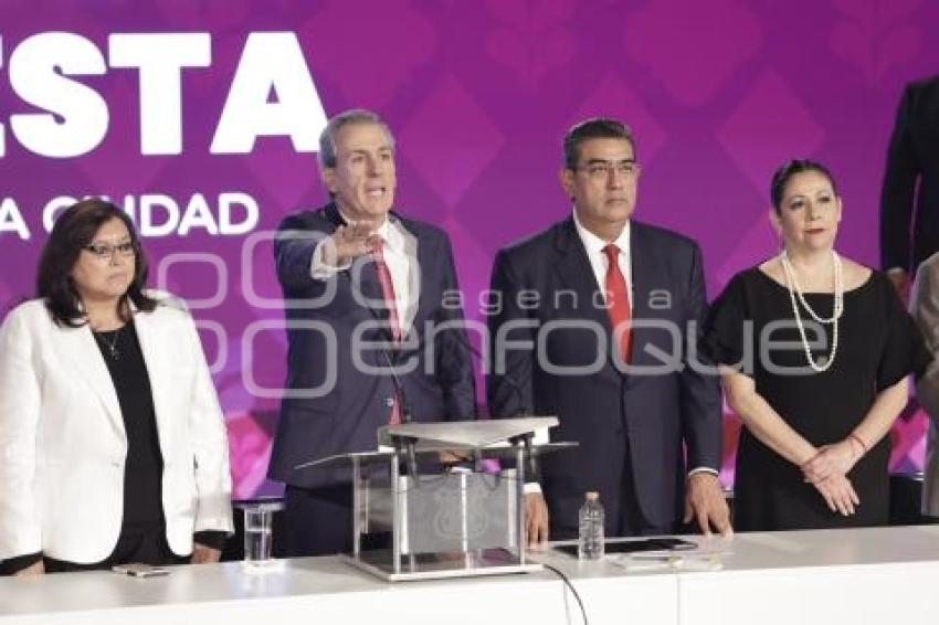 TOMA DE PROTESTA . JOSÉ CHEDRAUI