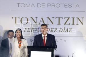 TOMA DE PROTESTA . TONANTZIN FERNÁNDEZ