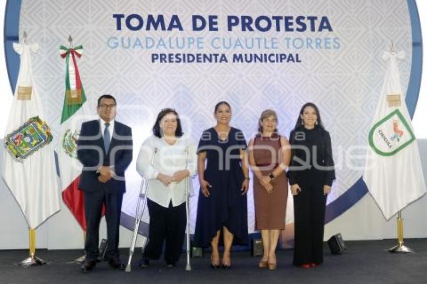 TOMA DE PROTESTA . GUADALUPE CUAUTLE
