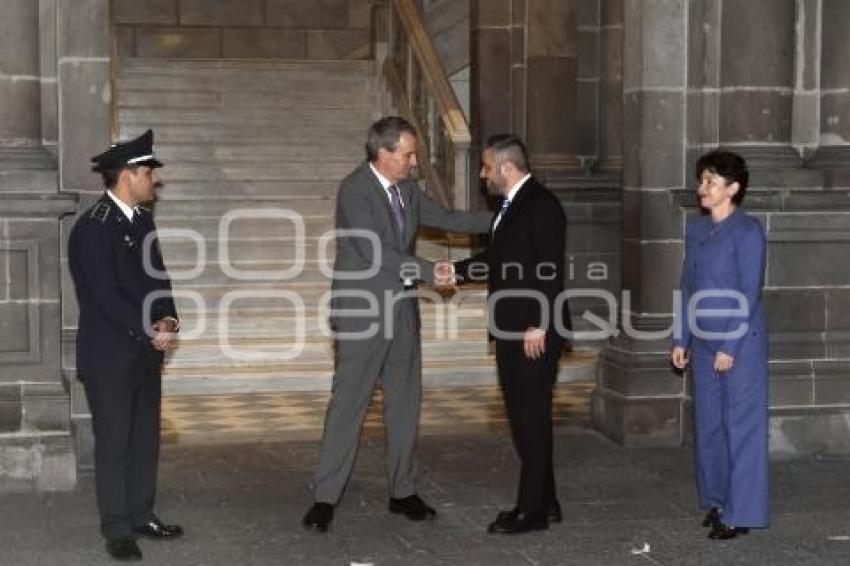 AYUNTAMIENTO . CAMBIO DE MANDO