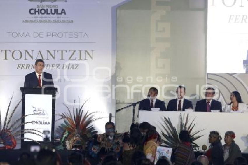 TOMA DE PROTESTA . TONANTZIN FERNÁNDEZ