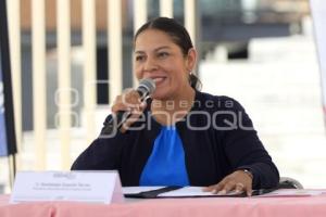 FORO INTERNACIONAL . SER MUJER