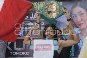 GABRIELA LA BONITA VS TOMOKO OKUDA . PESAJE