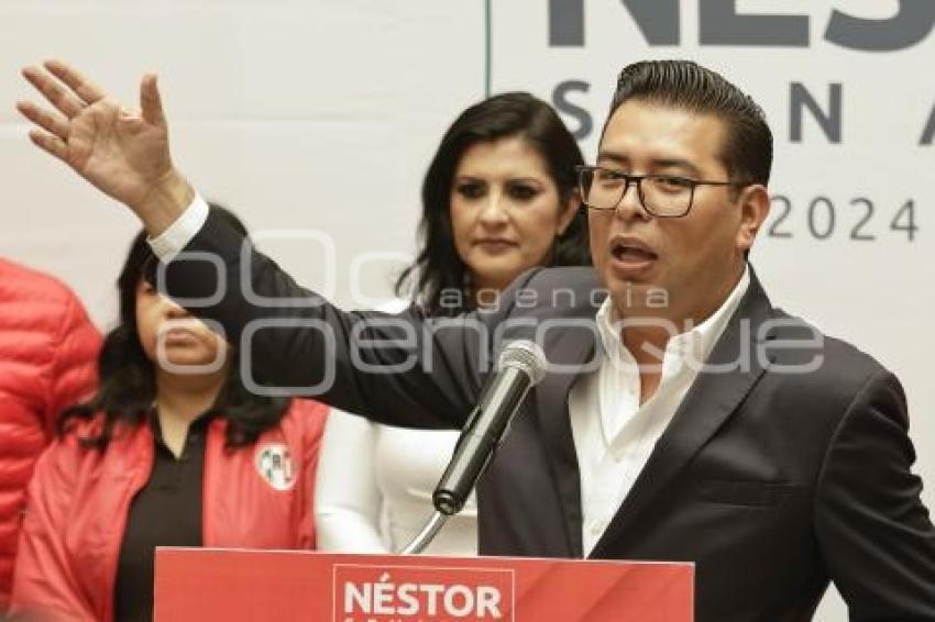 NÉSTOR CAMARILLO