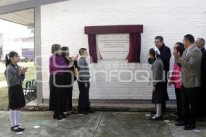GOBIERNO ESTATAL . ENTREGA TECHADO