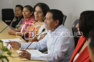 CONGRESO . DIA DE MUERTOS EN TOCHIMILCO