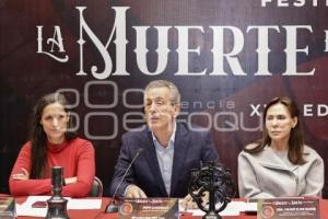 AYUNTAMIENTO . LA MUERTE ES UN SUEÑO