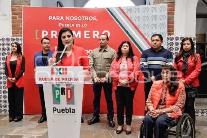 PRI . DELFINA POZOS