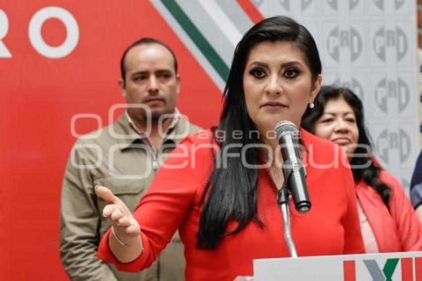 PRI . DELFINA POZOS