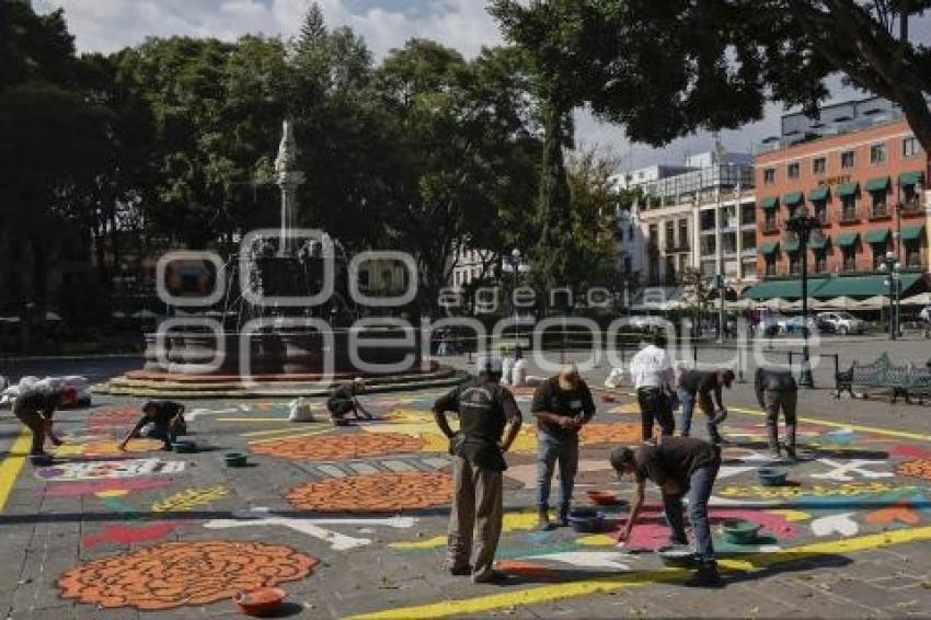 ZÓCALO . ALFOMBRA MONUMENTAL
