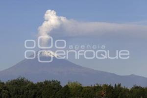 VOLCÁN POPOCATÉPETL . FUMAROLA