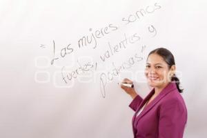 SAN ANDRÉS CHOLULA . FORO SER MUJER