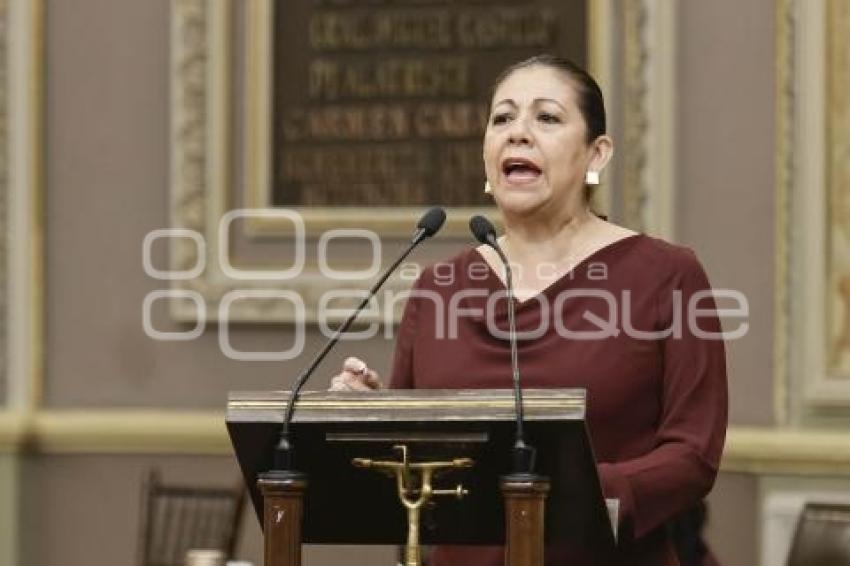 LAURA ARTEMISA GARCÍA