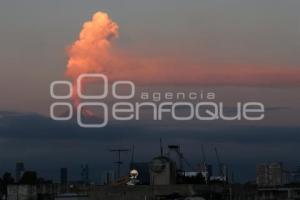 VOLCÁN POPOCATÉPETL . FUMAROLA