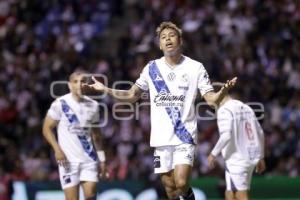 FÚTBOL . CLUB PUEBLA VS CHIVAS