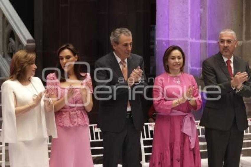 GOBIERNO MUNICIPAL . TOMA DE PROTESTA DIF
