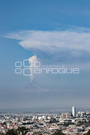 VOLCÁN POPOCATÉPETL . FUMAROLA