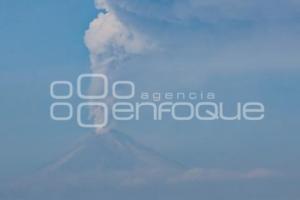 VOLCÁN POPOCATÉPETL . FUMAROLA