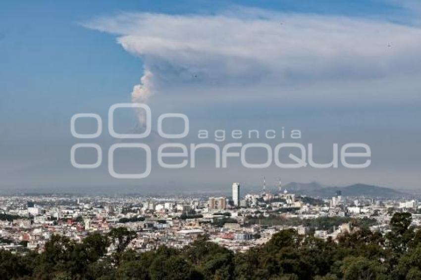 VOLCÁN POPOCATÉPETL . FUMAROLA