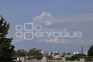 VOLCÁN POPOCATÉPETL . FUMAROLA