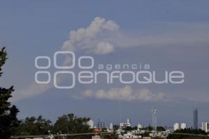 VOLCÁN POPOCATÉPETL . FUMAROLA