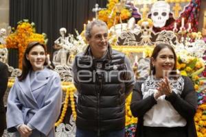 CORREDOR DE OFRENDAS