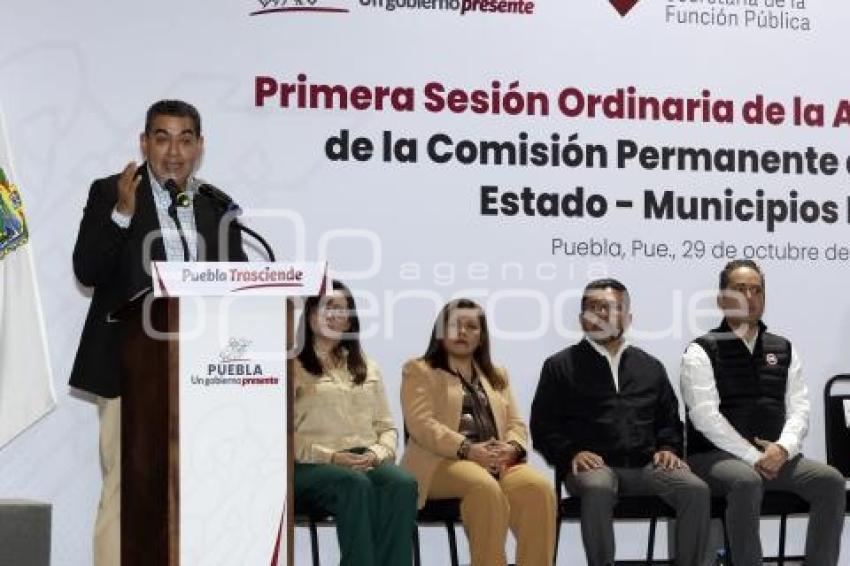 GOBIERNO ESTATAL . COMISIÓN CONTRALORES