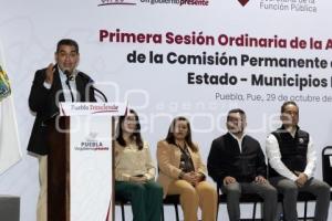 GOBIERNO ESTATAL . COMISIÓN CONTRALORES