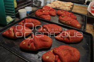 ACATLÁN . PAN ROJO