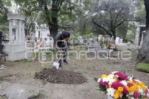 PANTEÓN . DÍA DE MUERTOS