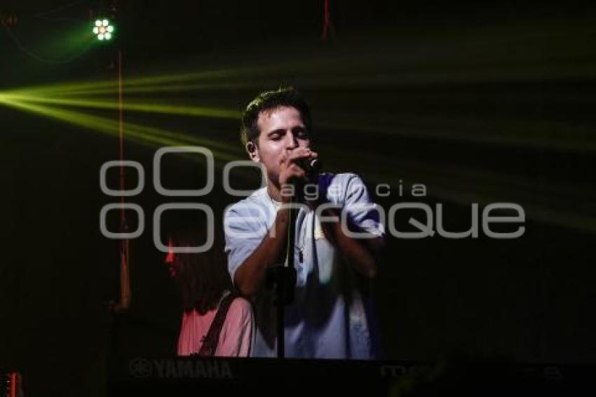 CONCIERTO . STAY HOMAS