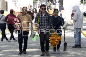 PANTEÓN . DÍA DE MUERTOS