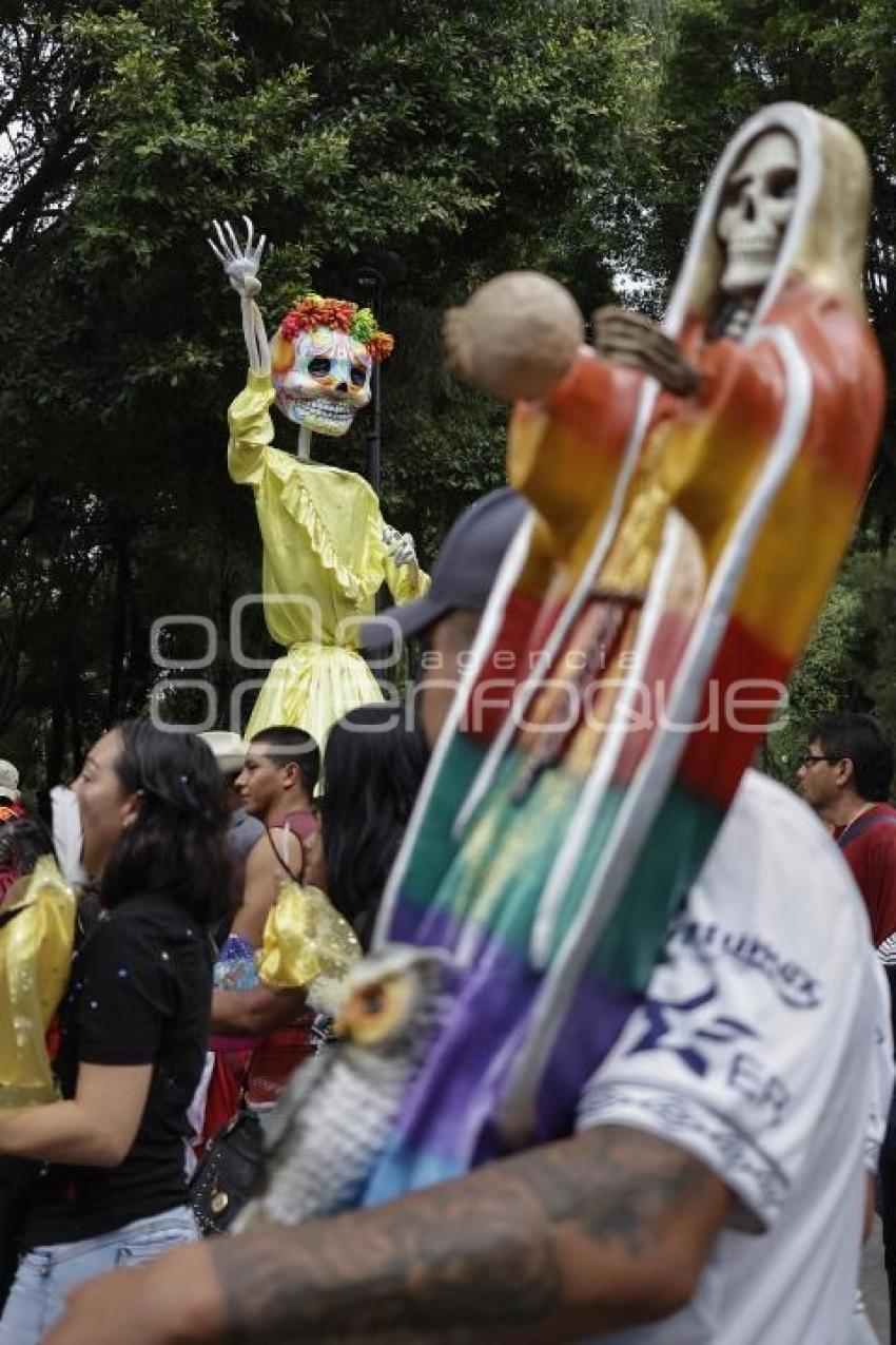 SANTA MUERTE . PROCESIÓN