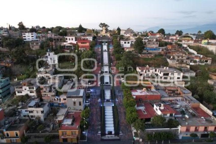 TLAXCALA . ESCALINATAS LOS HÉROES