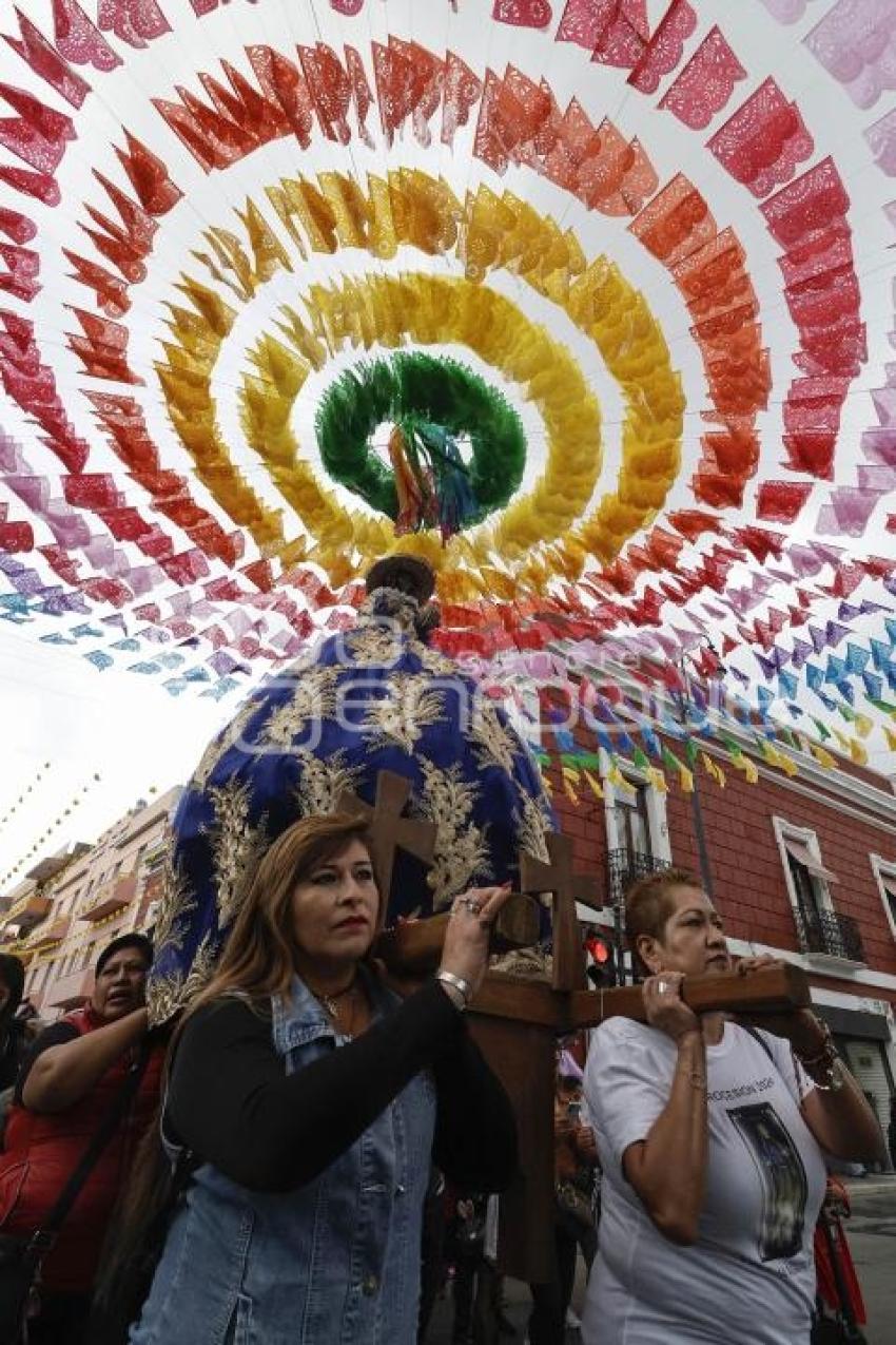 SANTA MUERTE . PROCESIÓN