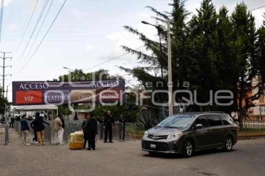 ESTADIO HERMANOS SERDÁN . CIERRE VIAL